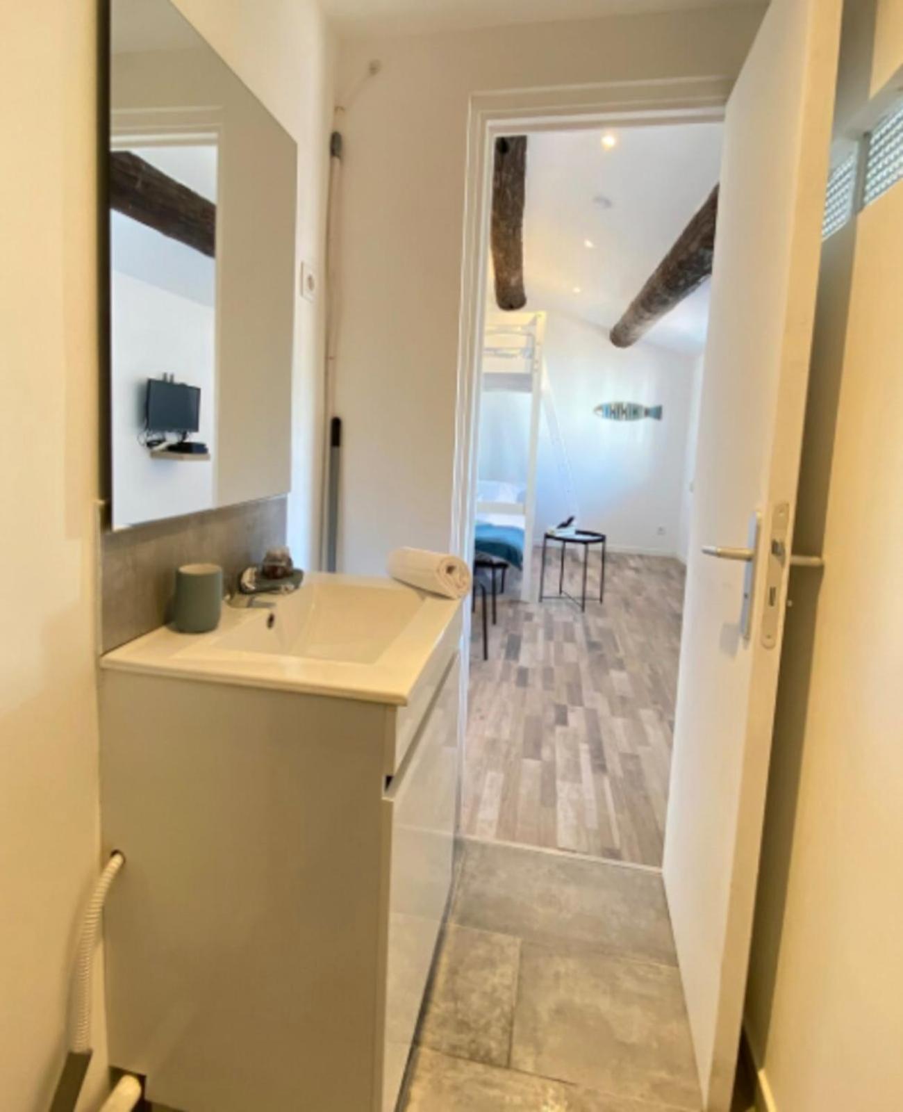 L'Escapade Marseillaise By Anderslocation -Wifi-Netflix Apartamento Marselha Exterior foto